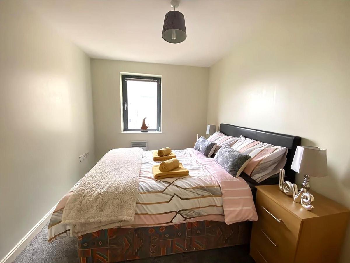 Lovely 2-Bedrooms Apartment Step To The Beach Суонси Экстерьер фото