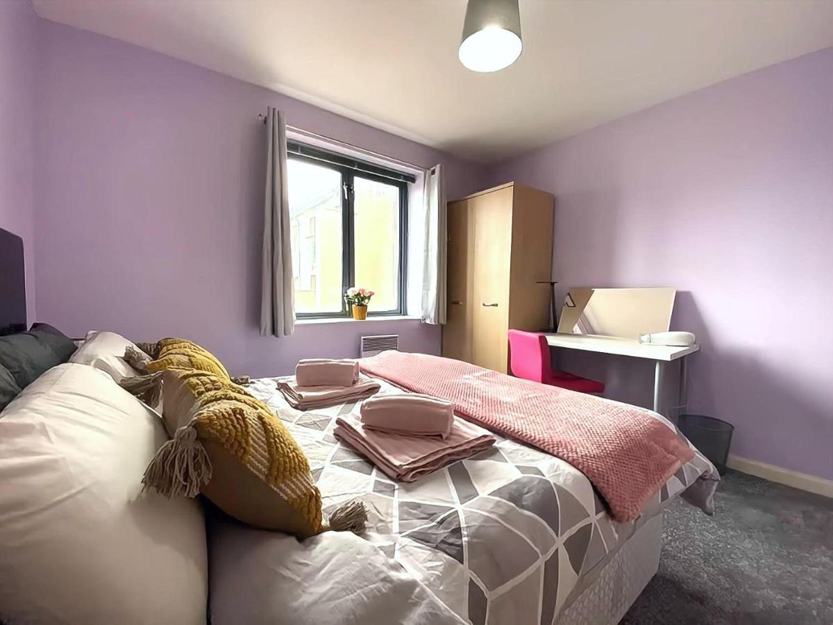 Lovely 2-Bedrooms Apartment Step To The Beach Суонси Экстерьер фото