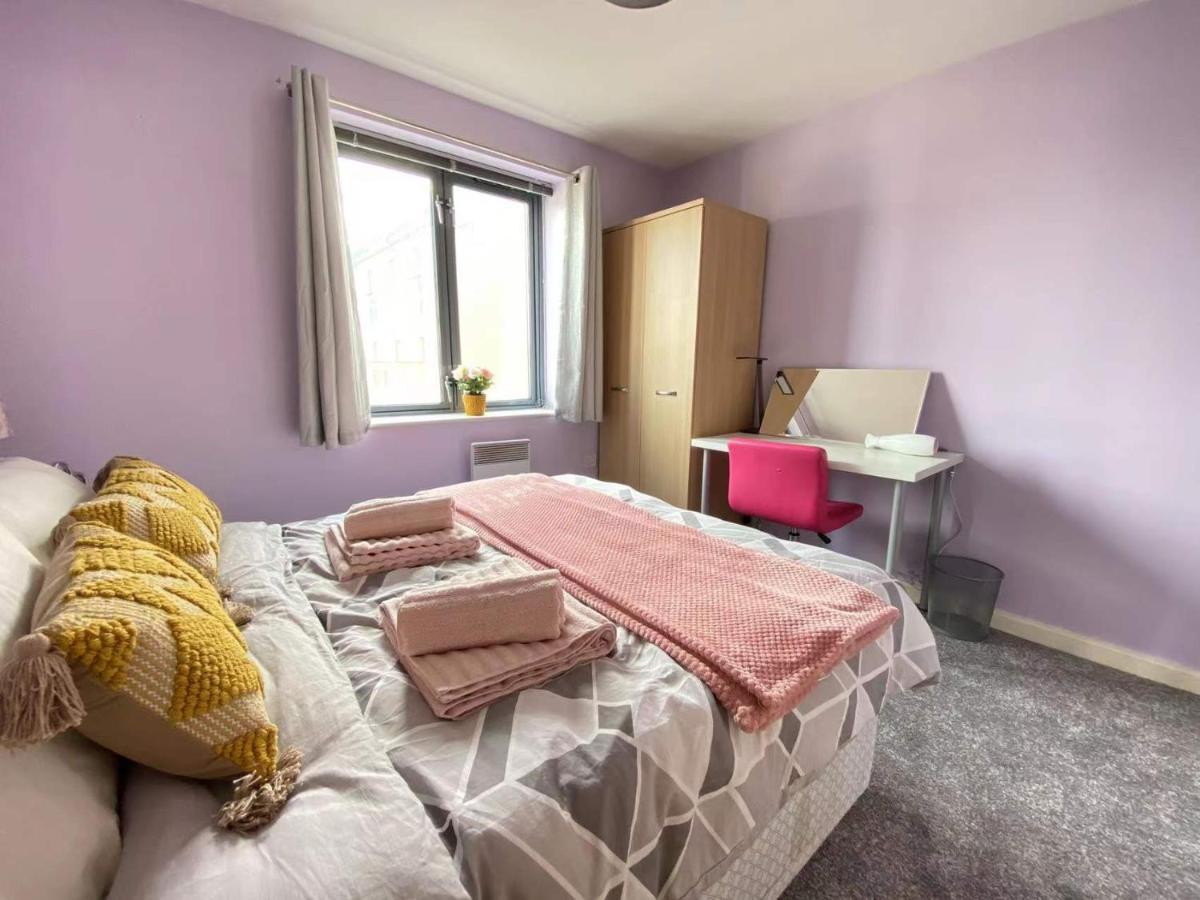 Lovely 2-Bedrooms Apartment Step To The Beach Суонси Экстерьер фото