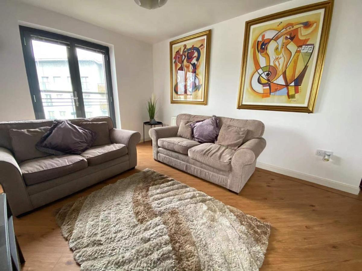 Lovely 2-Bedrooms Apartment Step To The Beach Суонси Экстерьер фото